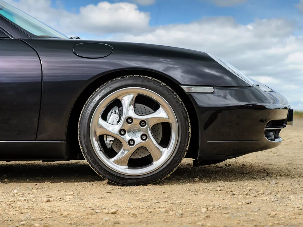 Автомобиль Porsche 911 V (996) Купе