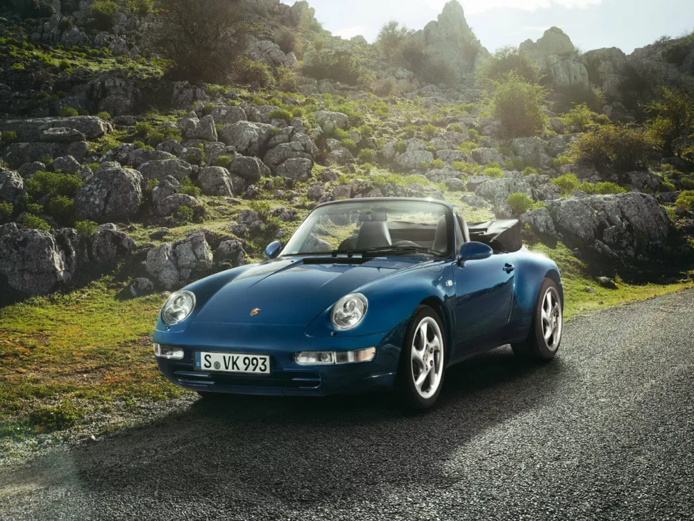 Автомобиль Porsche 911 IV (993) Кабриолет