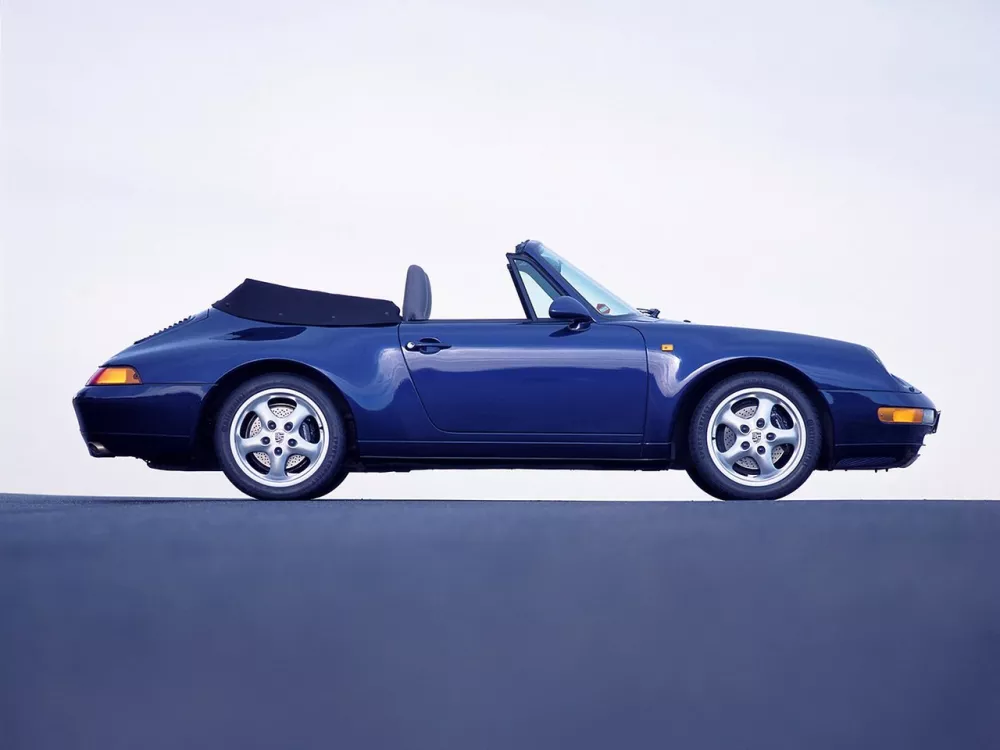 Автомобиль Porsche 911 IV (993) Кабриолет