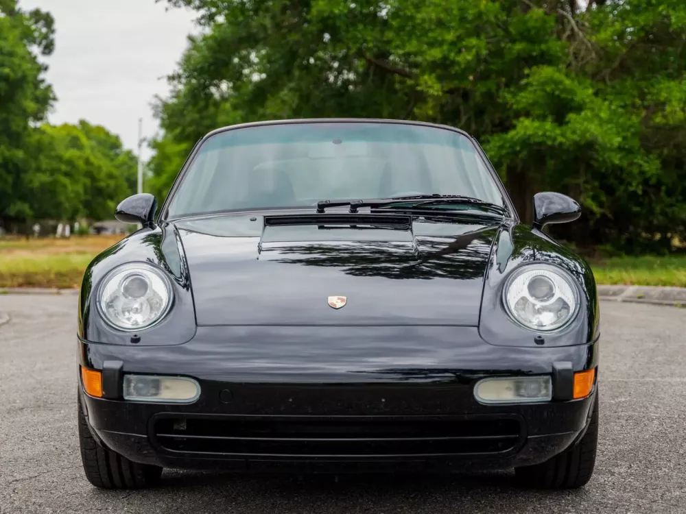 Автомобиль Porsche 911 IV (993) Кабриолет