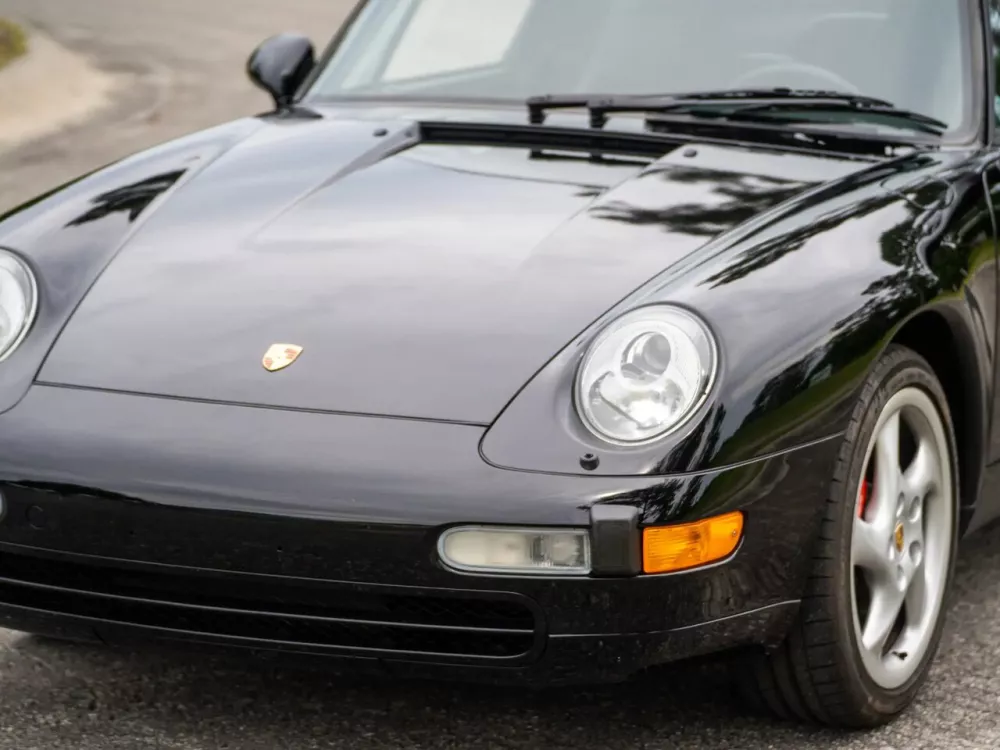 Автомобиль Porsche 911 IV (993) Кабриолет
