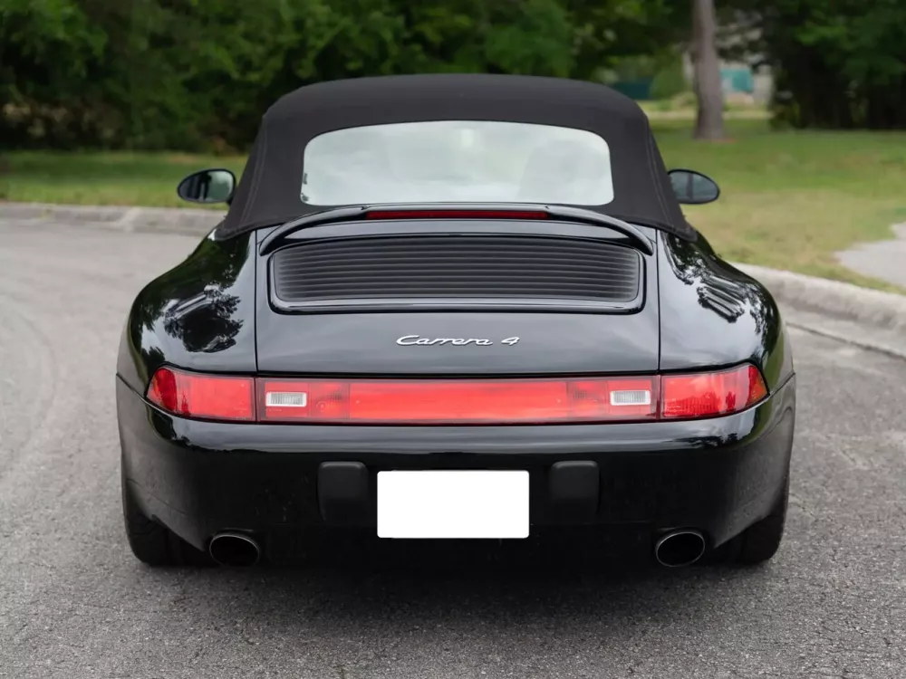 Автомобиль Porsche 911 IV (993) Кабриолет