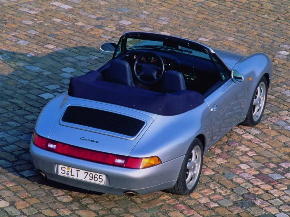 Автомобиль Porsche 911 IV (993) Кабриолет