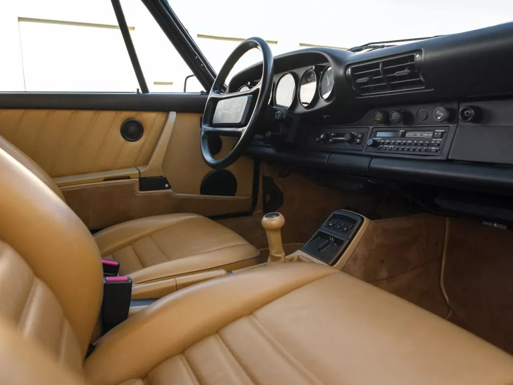 Автомобиль Porsche 911 III (964) Купе