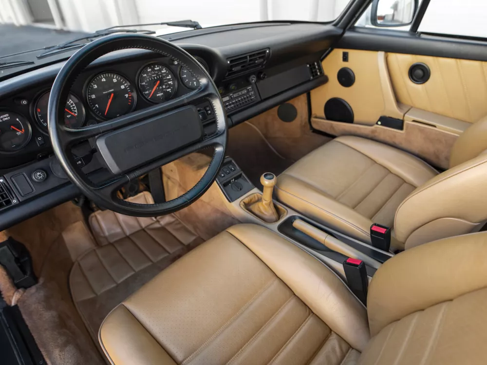 Автомобиль Porsche 911 III (964) Купе