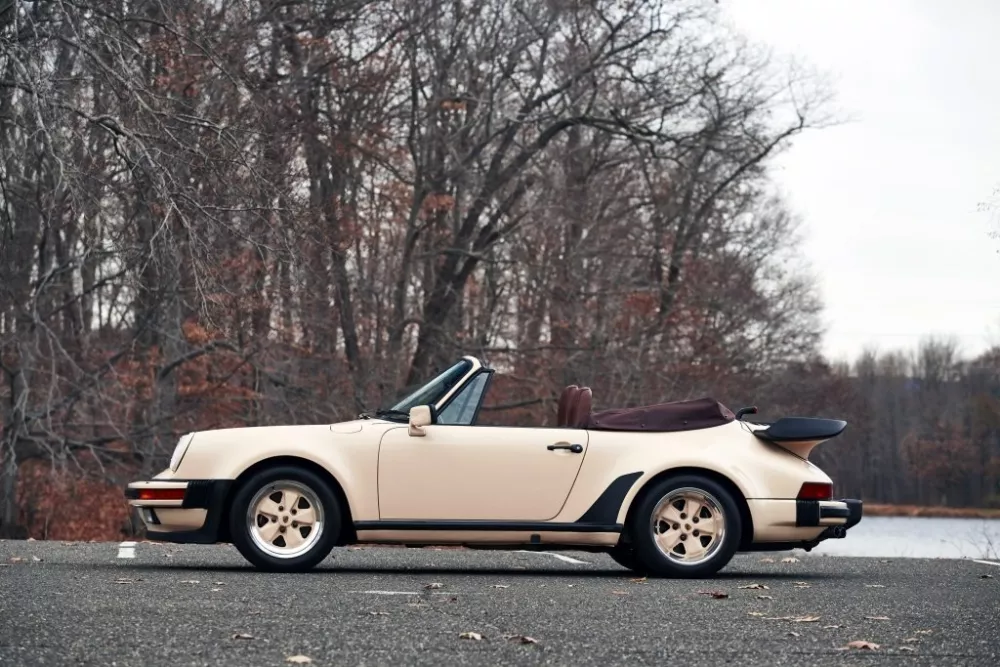 Автомобиль Porsche 911 II (911, 930) Родстер