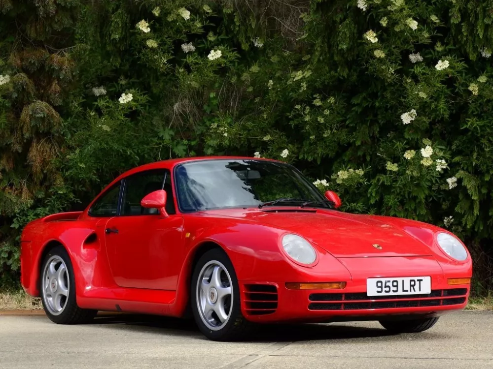 Автомобиль Porsche 959 Купе
