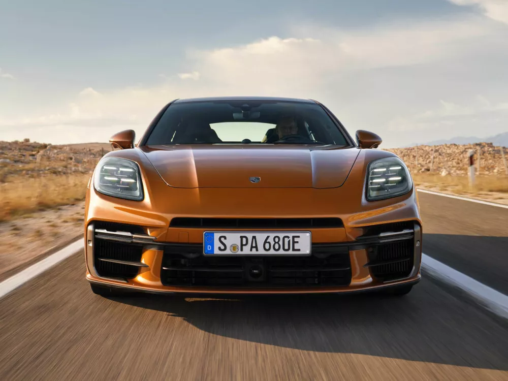 Автомобиль Porsche Panamera III Лифтбек
