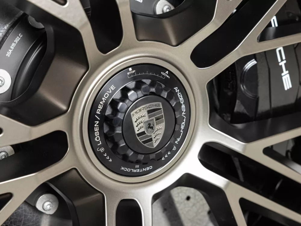 Автомобиль Porsche Panamera III Лифтбек