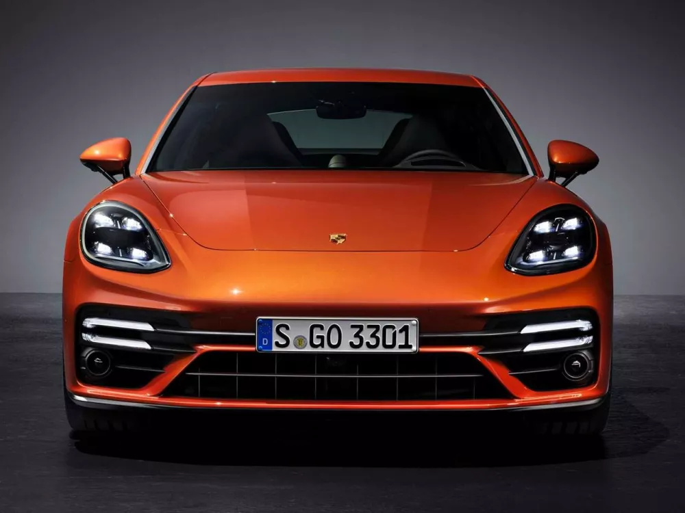 Автомобиль Porsche Panamera II Рестайлинг Лифтбек