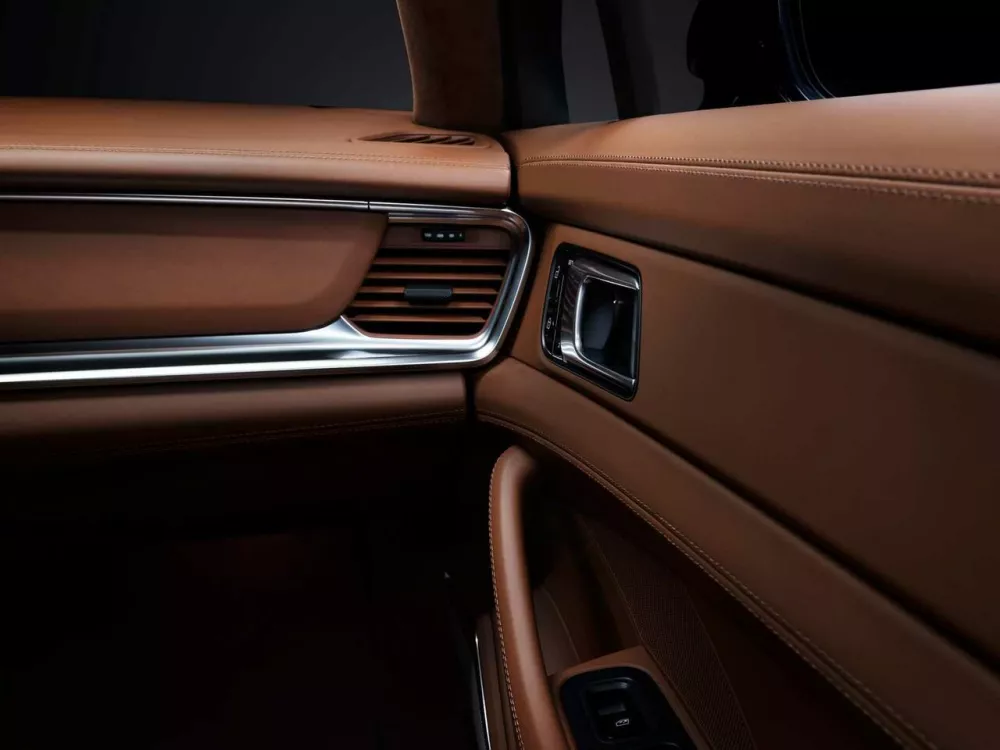 Автомобиль Porsche Panamera II Рестайлинг Лифтбек