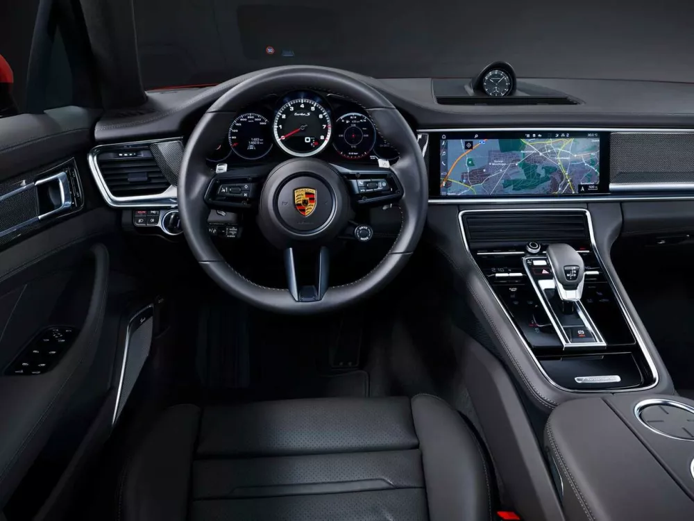 Автомобиль Porsche Panamera II Рестайлинг Универсал (5 дверей)