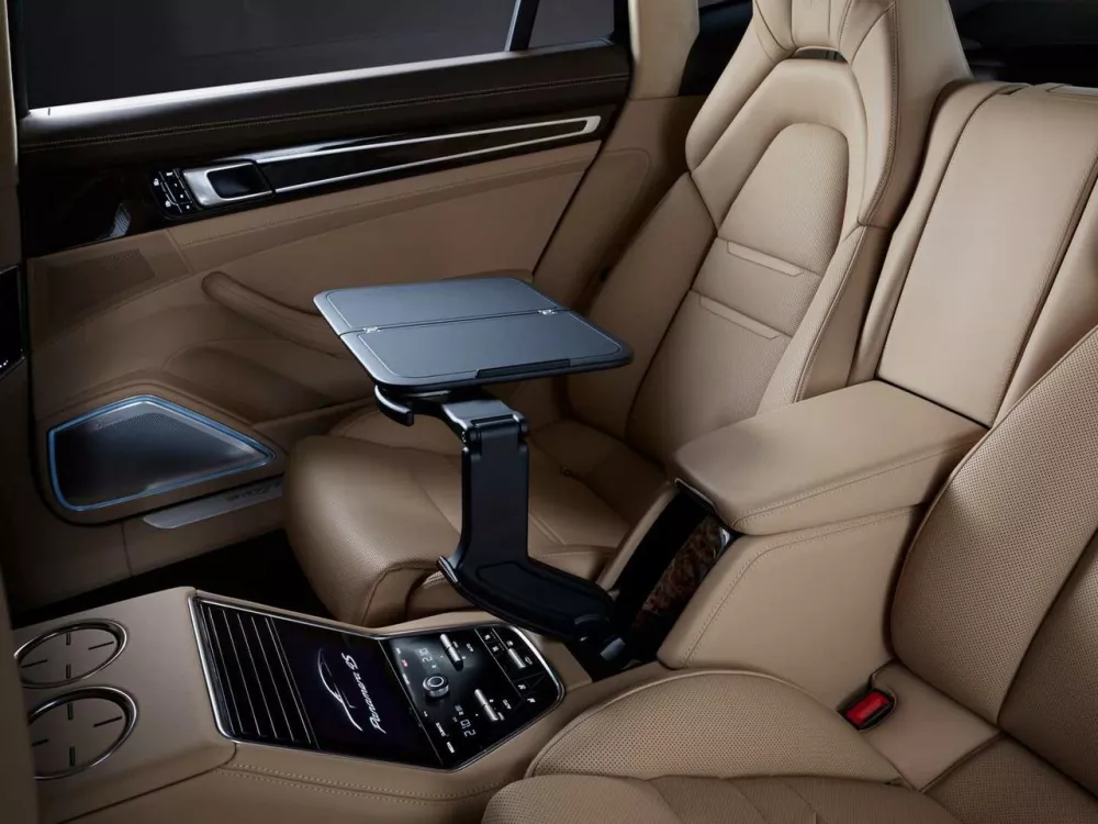 Автомобиль Porsche Panamera II Рестайлинг Универсал (5 дверей)