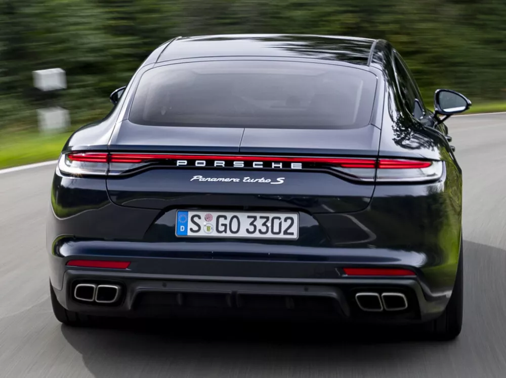 Автомобиль Porsche Panamera II Рестайлинг Лифтбек Executive