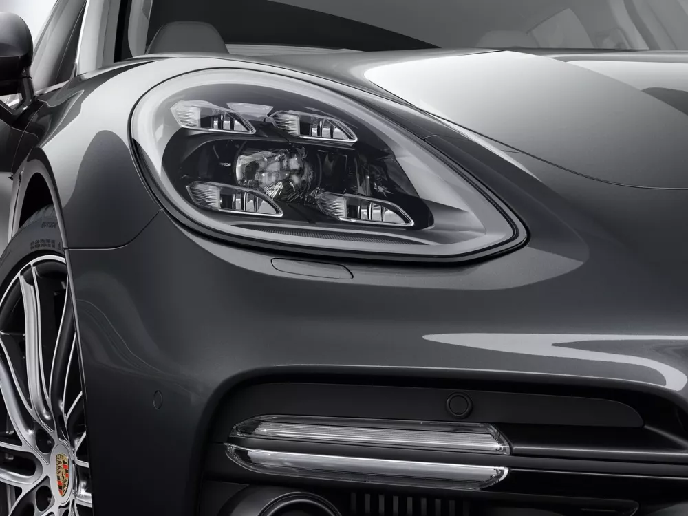 Автомобиль Porsche Panamera II Лифтбек
