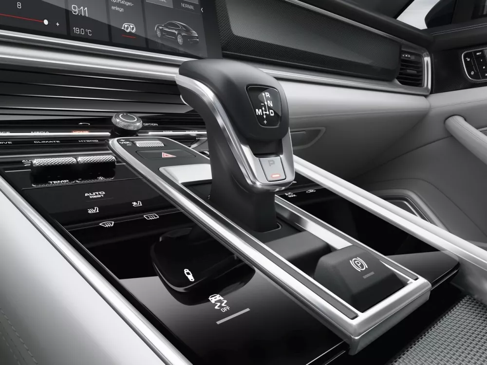 Автомобиль Porsche Panamera II Лифтбек