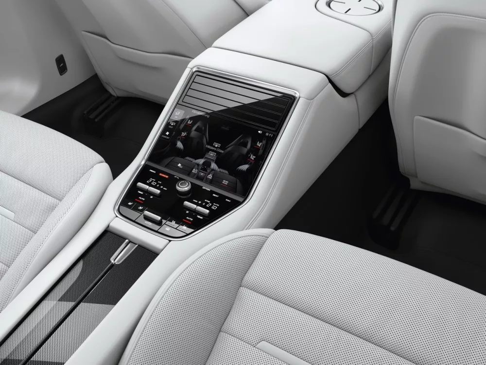 Автомобиль Porsche Panamera II Лифтбек