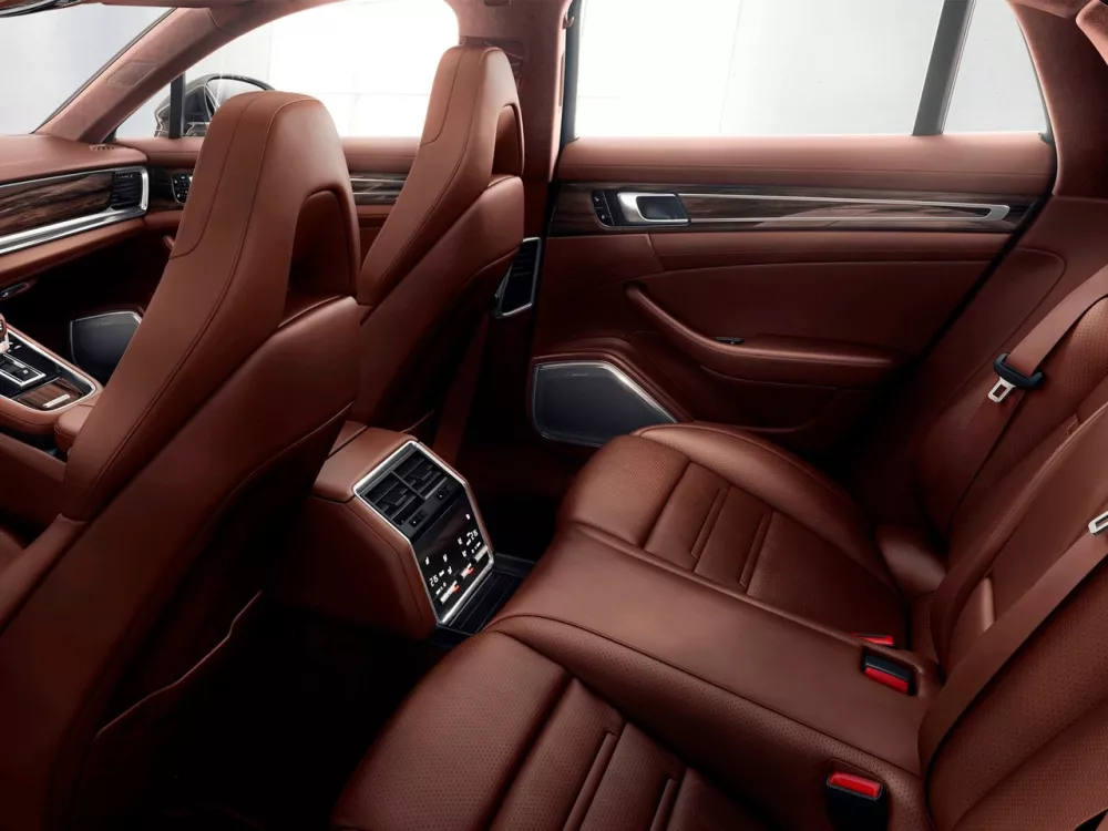 Автомобиль Porsche Panamera II Универсал (5 дверей)