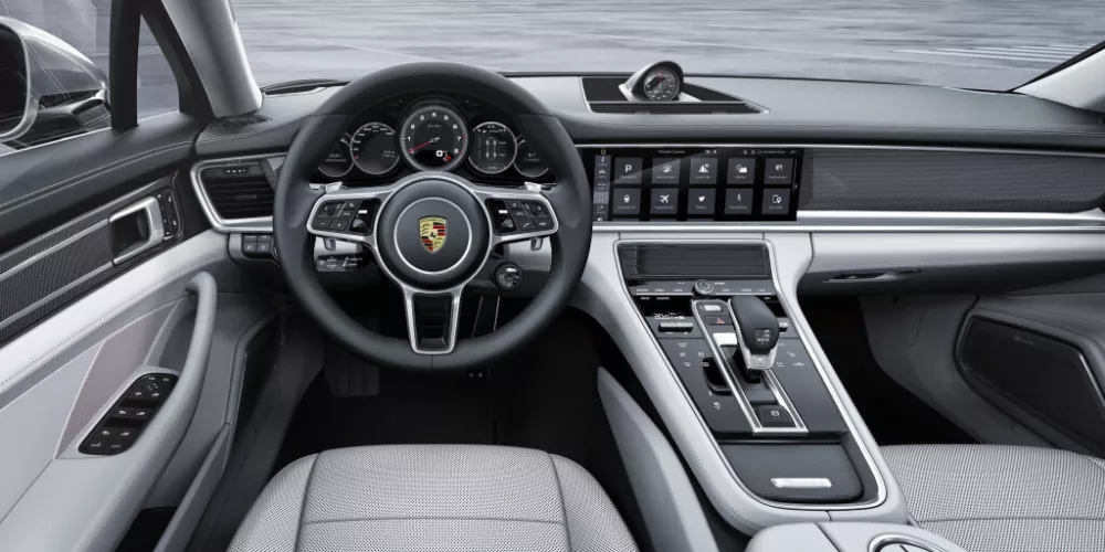 Автомобиль Porsche Panamera II Лифтбек Executive