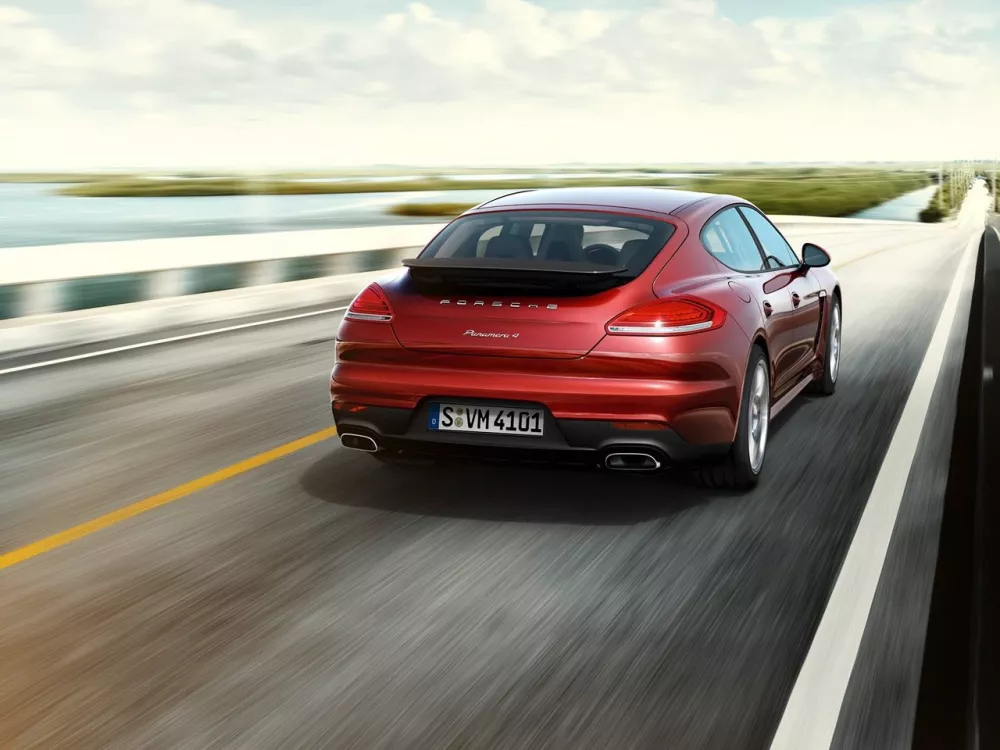 Автомобиль Porsche Panamera I Рестайлинг Лифтбек