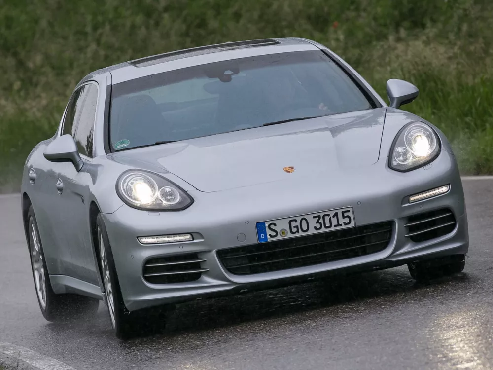 Автомобиль Porsche Panamera I Рестайлинг Лифтбек Executive