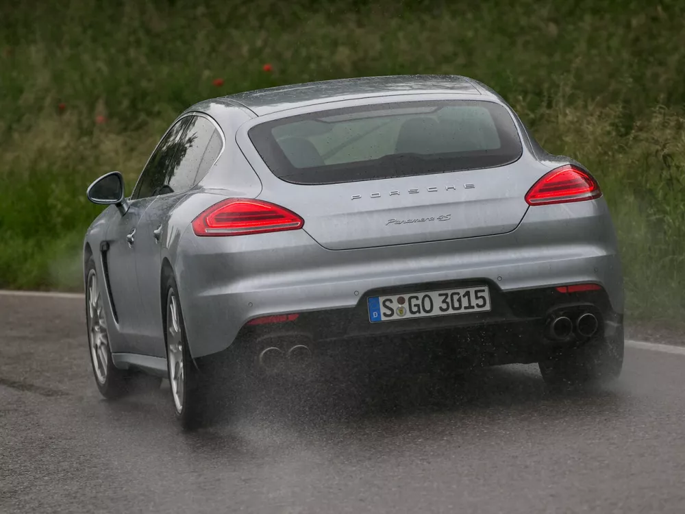Автомобиль Porsche Panamera I Рестайлинг Лифтбек Executive