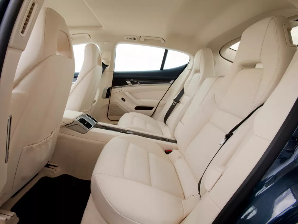 Автомобиль Porsche Panamera I Лифтбек