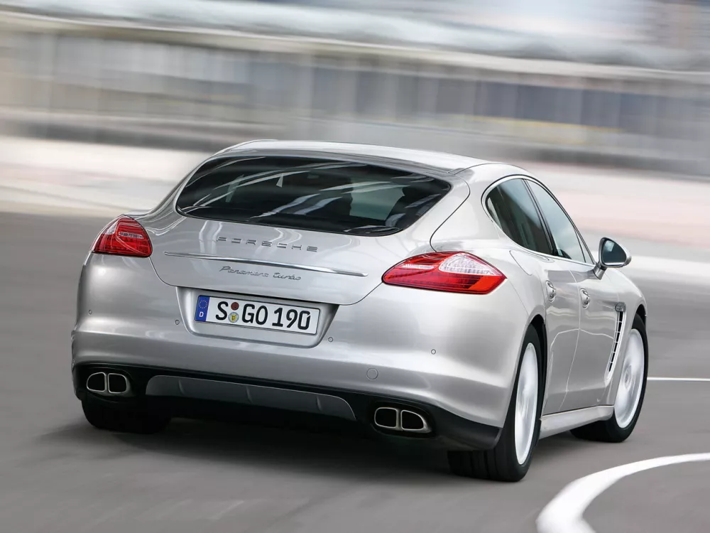 Автомобиль Porsche Panamera I Лифтбек
