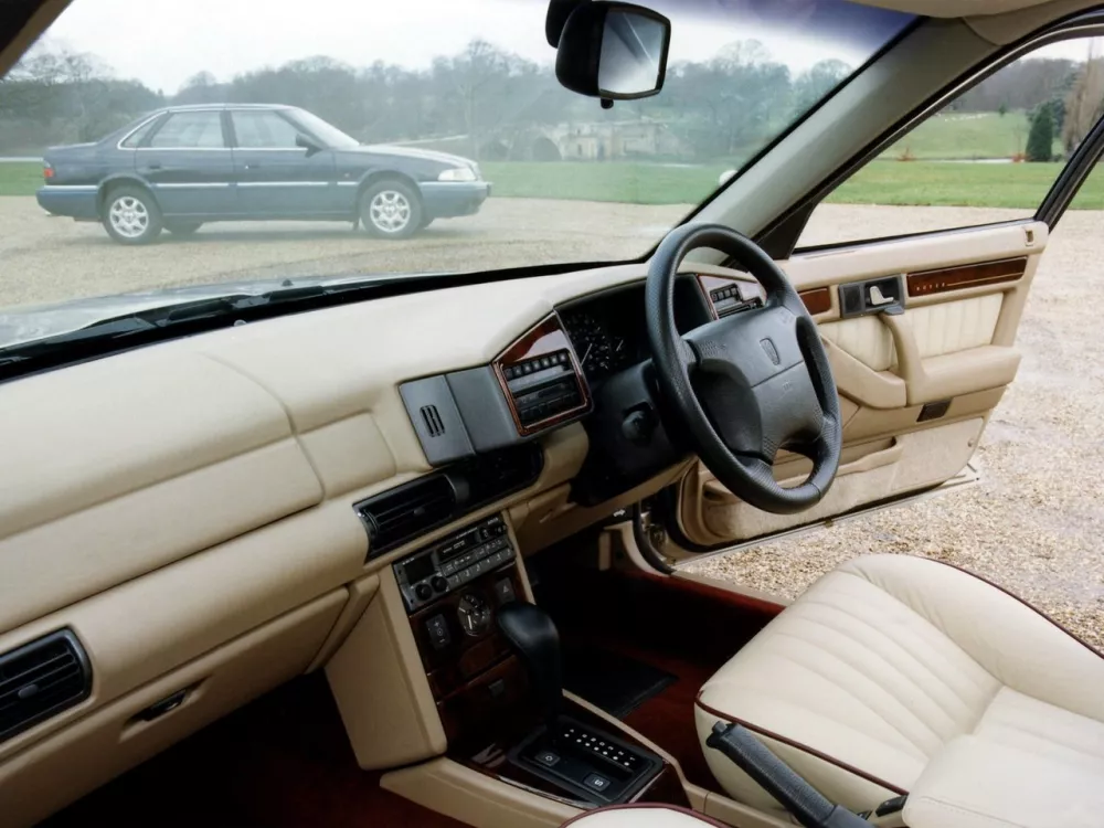 Автомобиль Rover 800 Седан