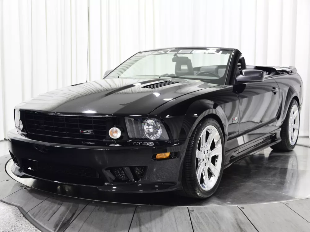 Автомобиль Saleen S281 Кабриолет