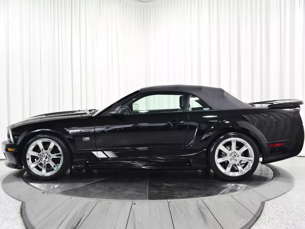 Автомобиль Saleen S281 Кабриолет