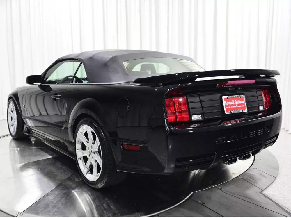 Автомобиль Saleen S281 Кабриолет