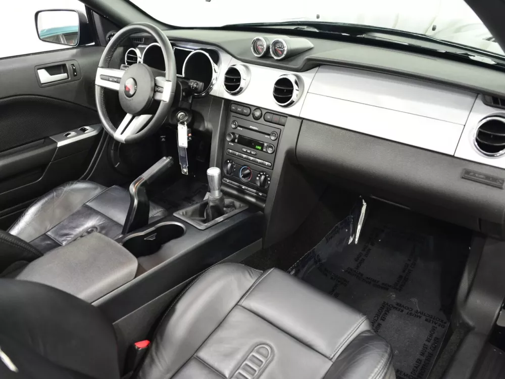 Автомобиль Saleen S281 Кабриолет
