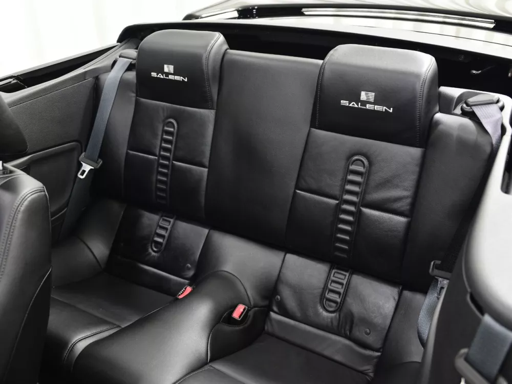 Автомобиль Saleen S281 Кабриолет