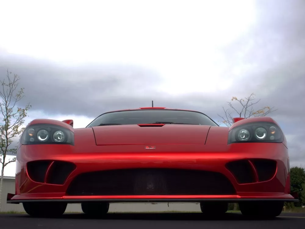 Автомобиль Saleen S7 Купе