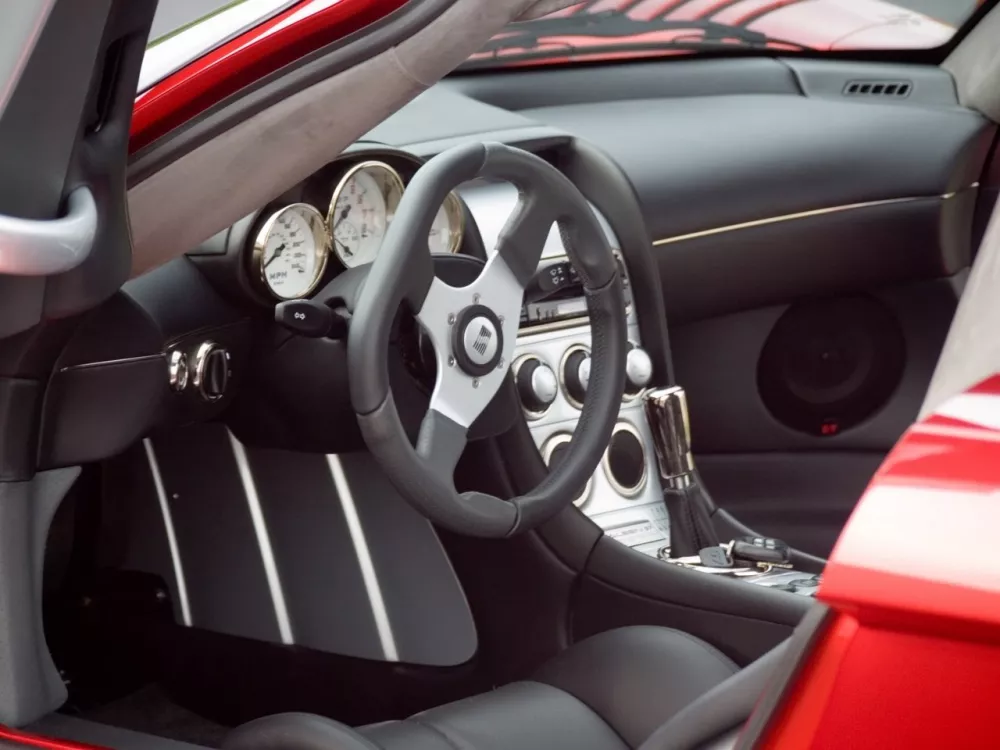 Автомобиль Saleen S7 Купе
