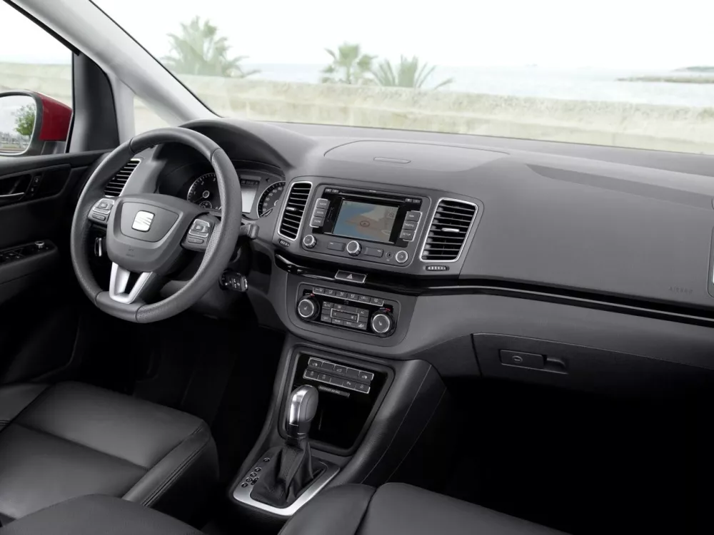 Автомобиль SEAT Alhambra II Минивэн