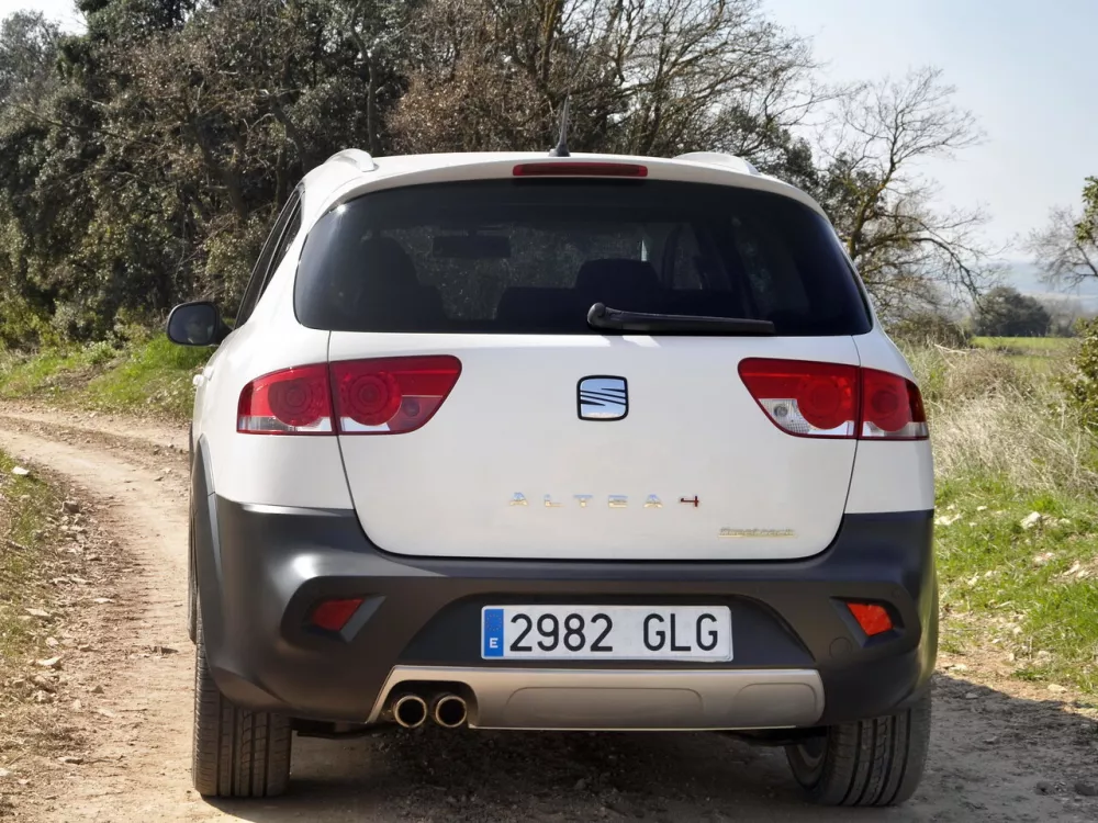 Автомобиль SEAT Altea I Рестайлинг Компактвэн Freetrack
