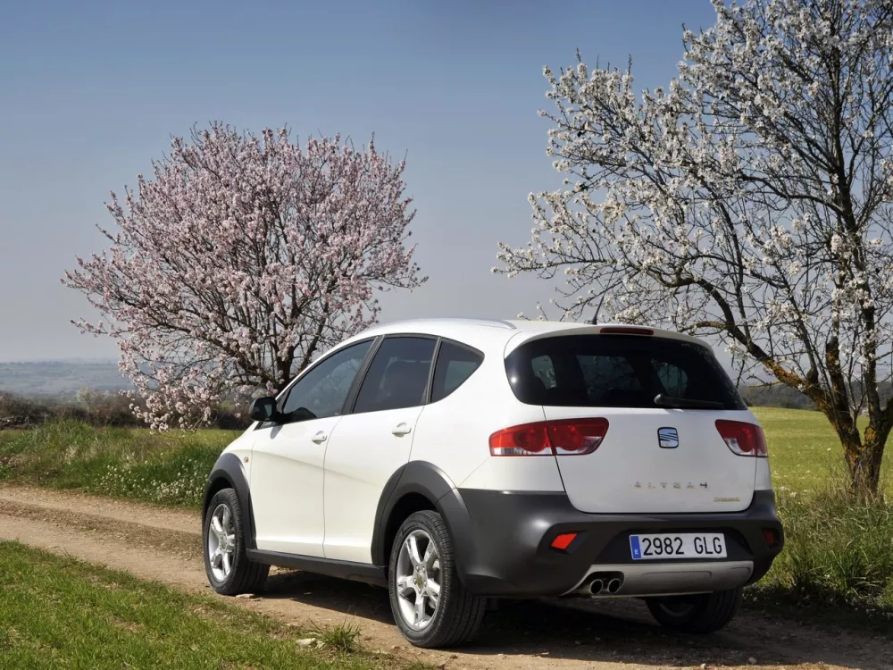 Автомобиль SEAT Altea I Рестайлинг Компактвэн Freetrack