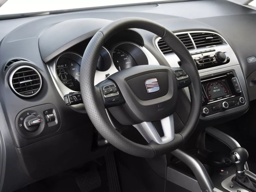 Автомобиль SEAT Altea I Рестайлинг Компактвэн