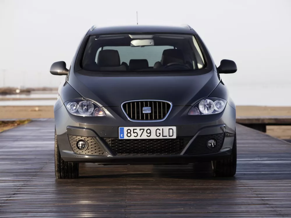Автомобиль SEAT Altea I Рестайлинг Компактвэн XL