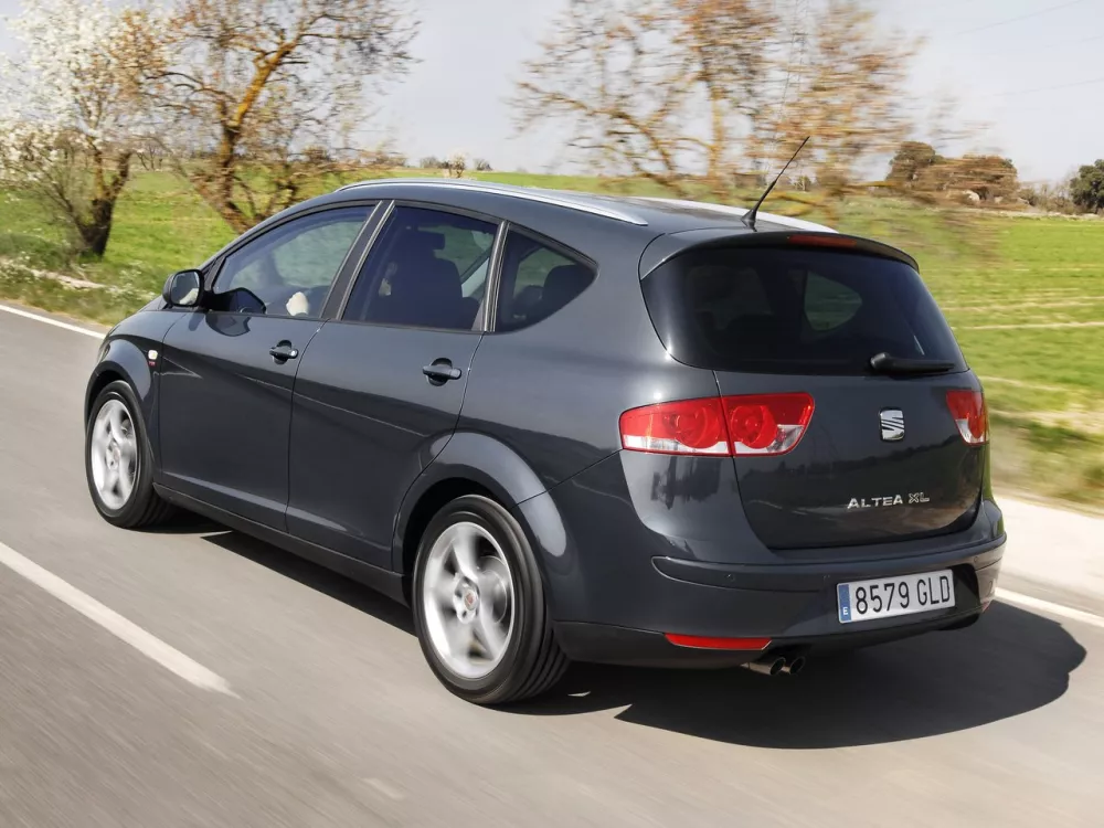 Автомобиль SEAT Altea I Рестайлинг Компактвэн XL