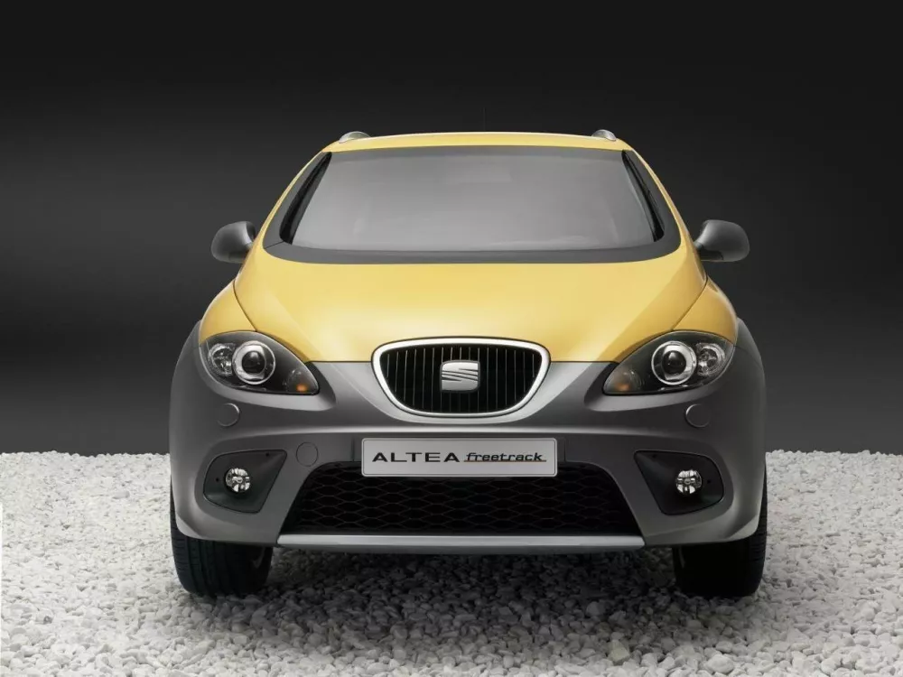 Автомобиль SEAT Altea I Компактвэн Freetrack