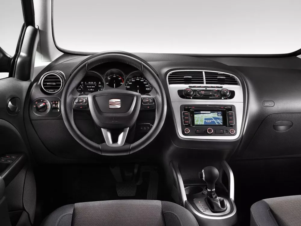 Автомобиль SEAT Altea I Компактвэн Freetrack