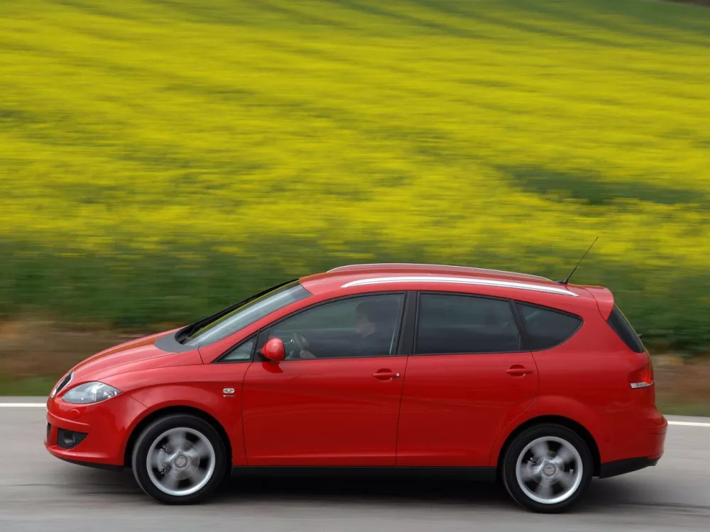 Автомобиль SEAT Altea I Компактвэн XL