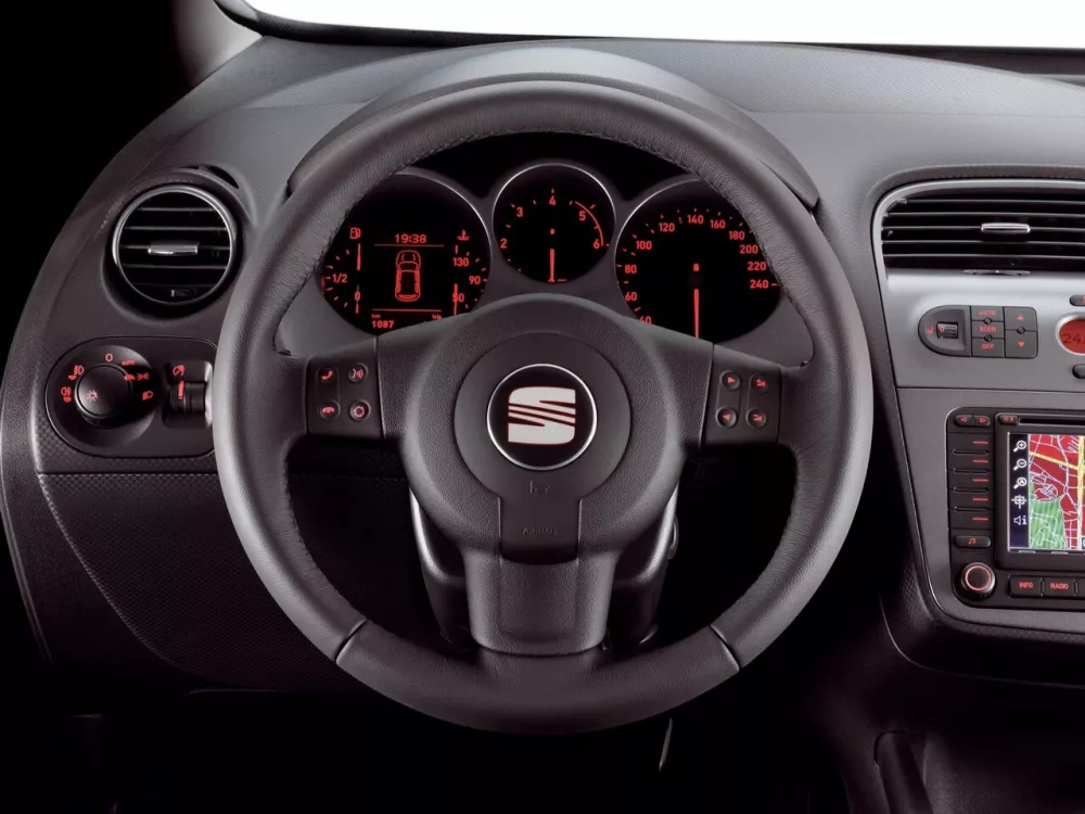 Автомобиль SEAT Altea I Компактвэн XL