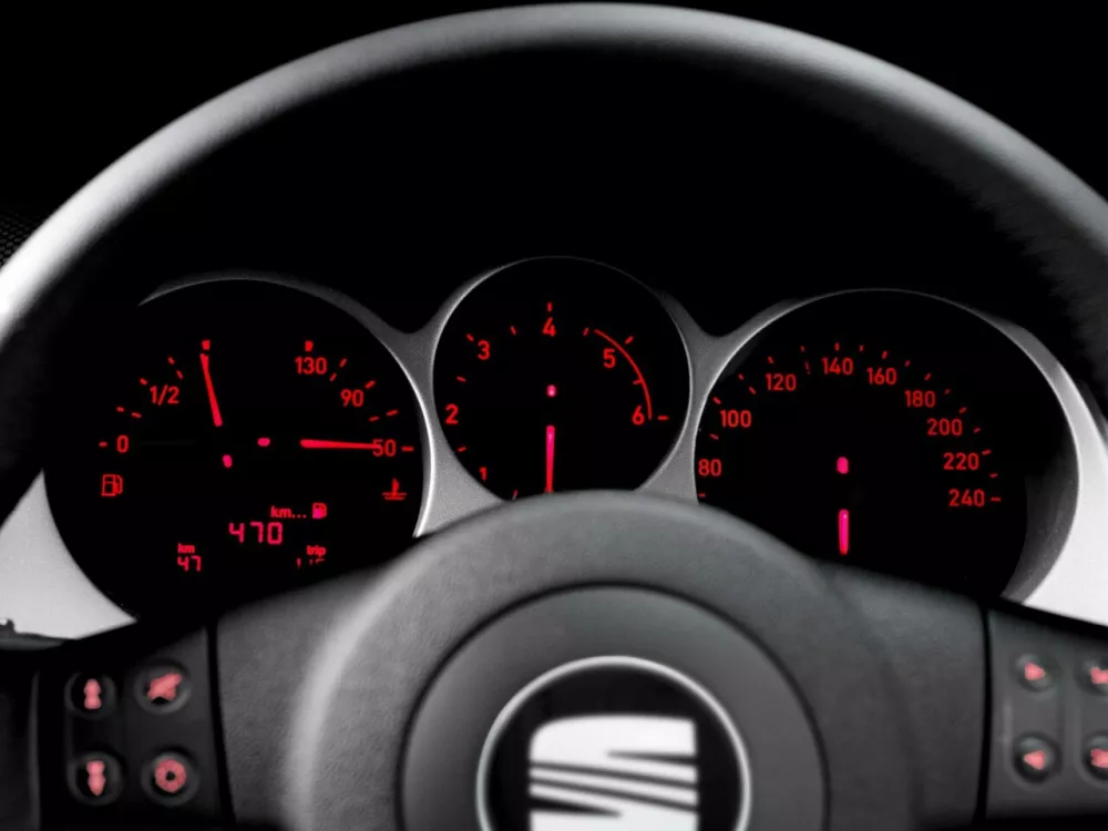 Автомобиль SEAT Altea I Компактвэн