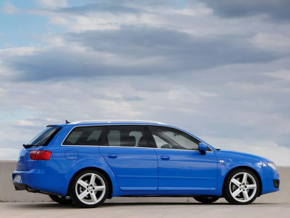 Автомобиль SEAT Exeo Универсал (5 дверей)
