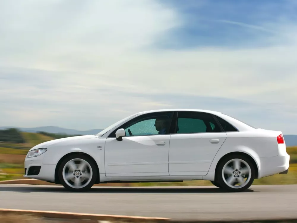 Автомобиль SEAT Exeo Седан