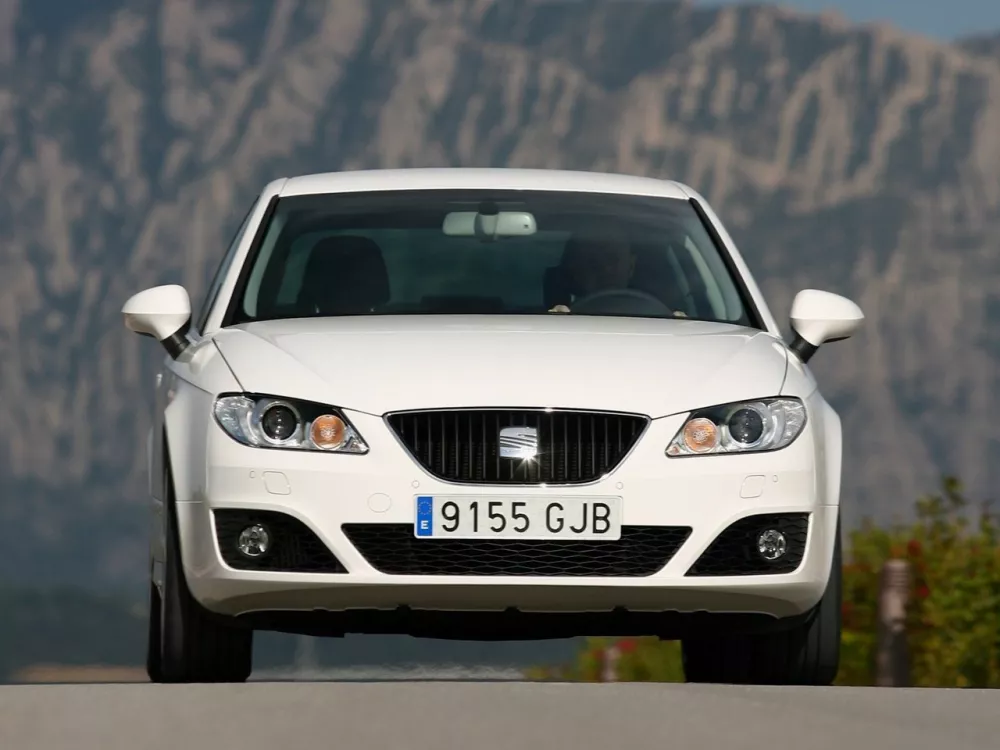 Автомобиль SEAT Exeo Седан